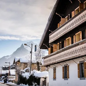 https://chalet-nantegue.hotels-rhonealpes.com